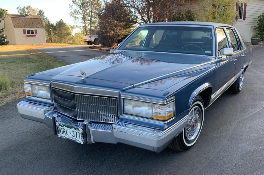 Cadillac fleetwood brougham 1992