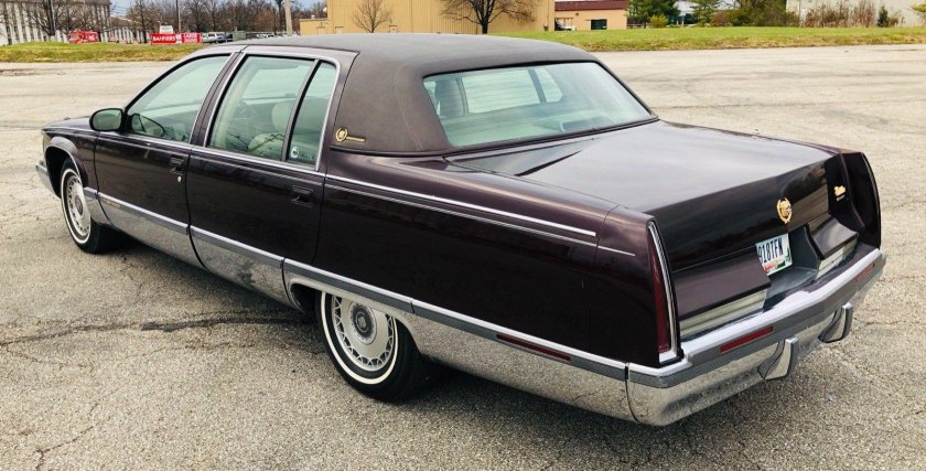 Cadillac Fleetwood 1996