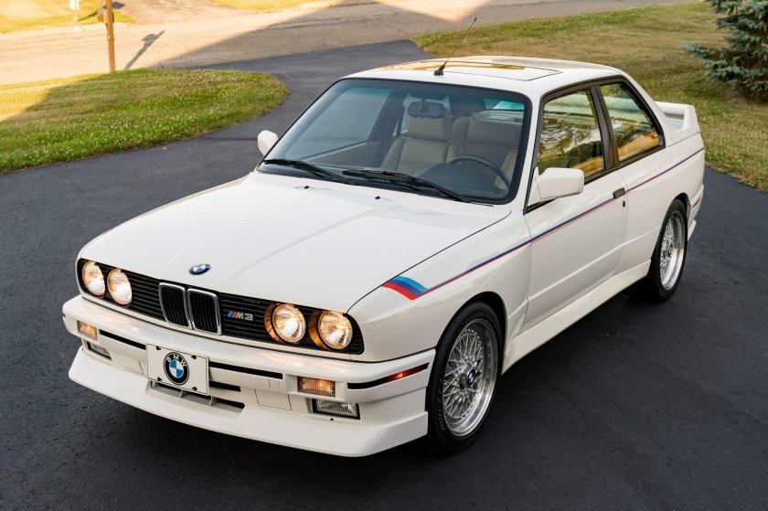 Бмв м 3 1990