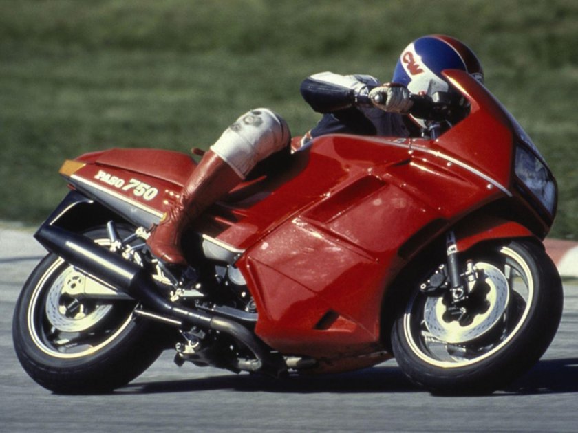 Ducati 851