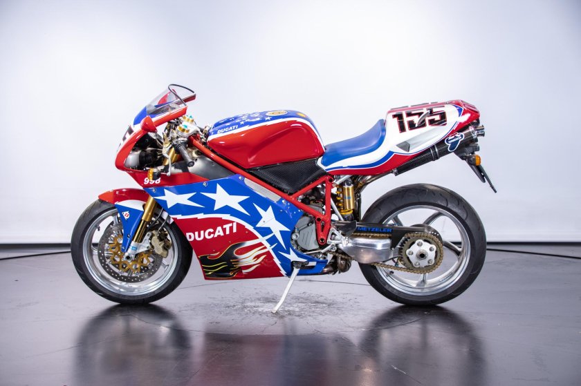 Мотоцикл ducati