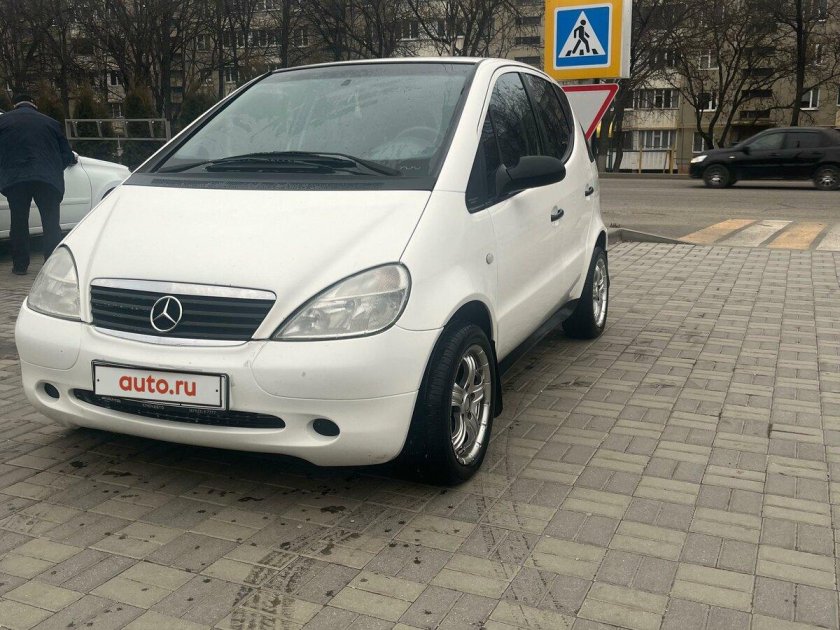 Мерседес а 140 2002