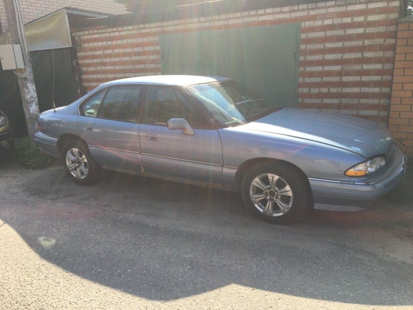 Понтиак Бонневиль 1993