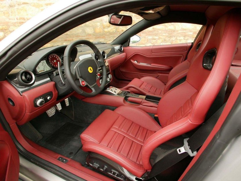 Машина Ferrari 599 GTB Fiorano
