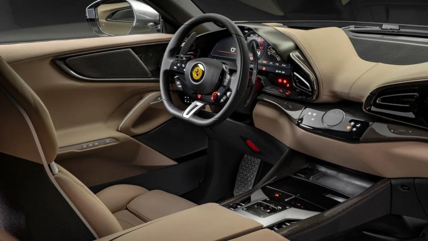 Феррари Purosangue 2023