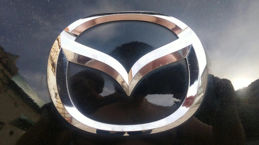 Мазда 6 значок