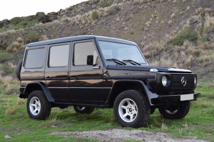 Mercedes-Benz g-class w461