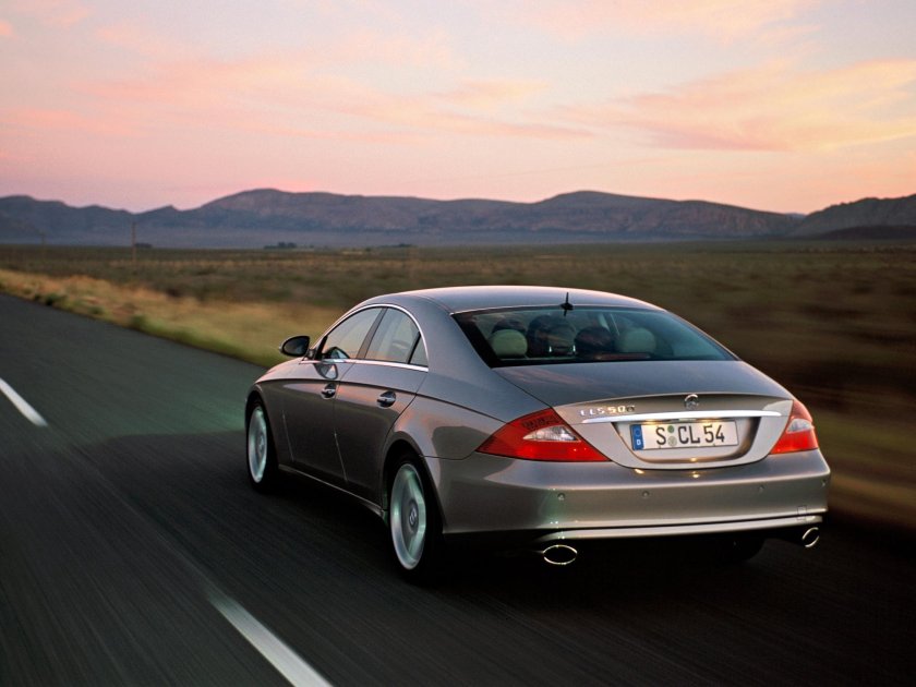 Mercedes-Benz CLS 500 2004