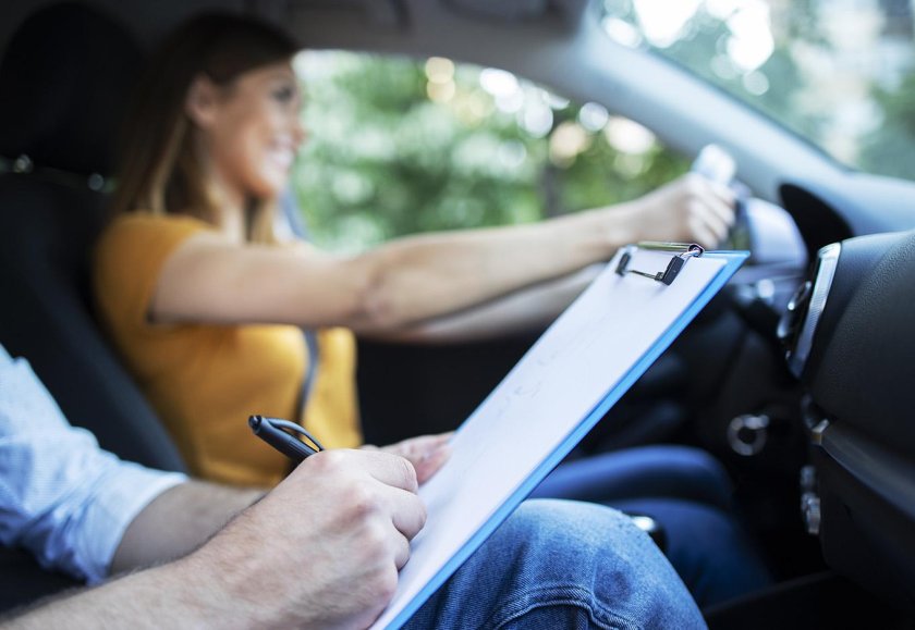 Учение вождения автомобиля