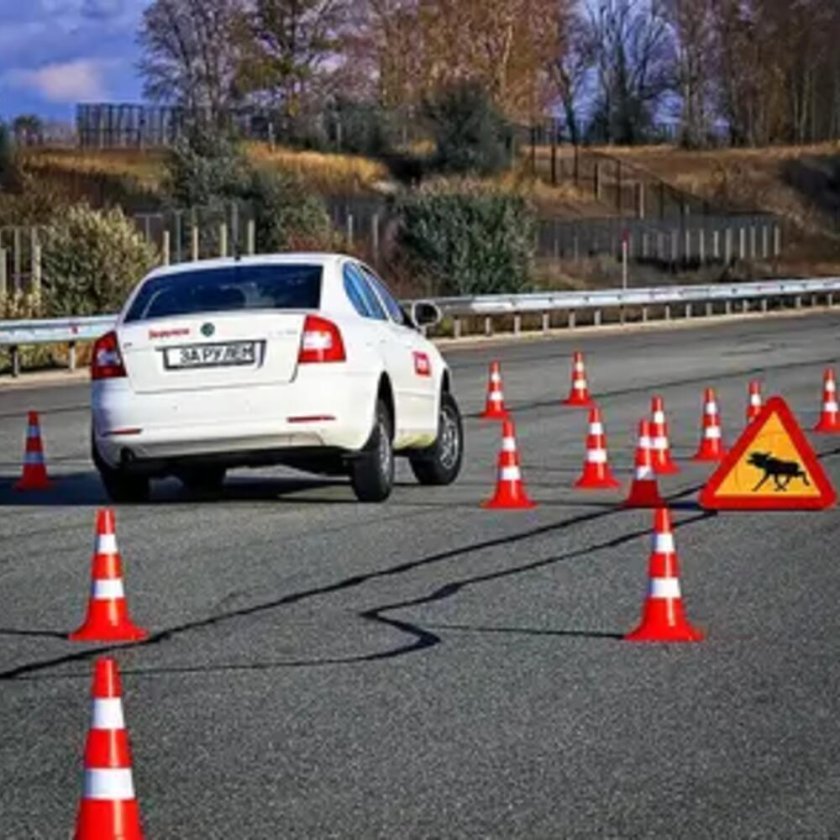 Учебный автомобиль