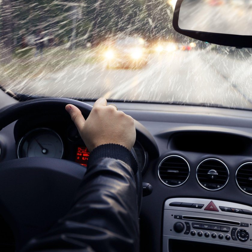 За рулем машины