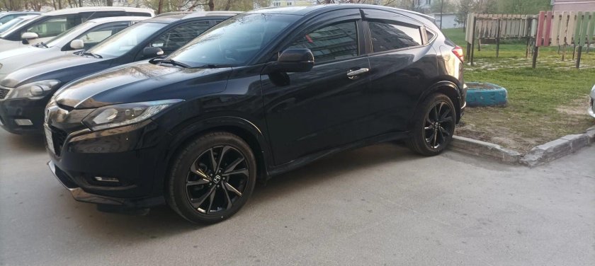 Хонда везел 2017 черный