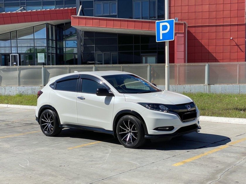 Honda vezel 2017