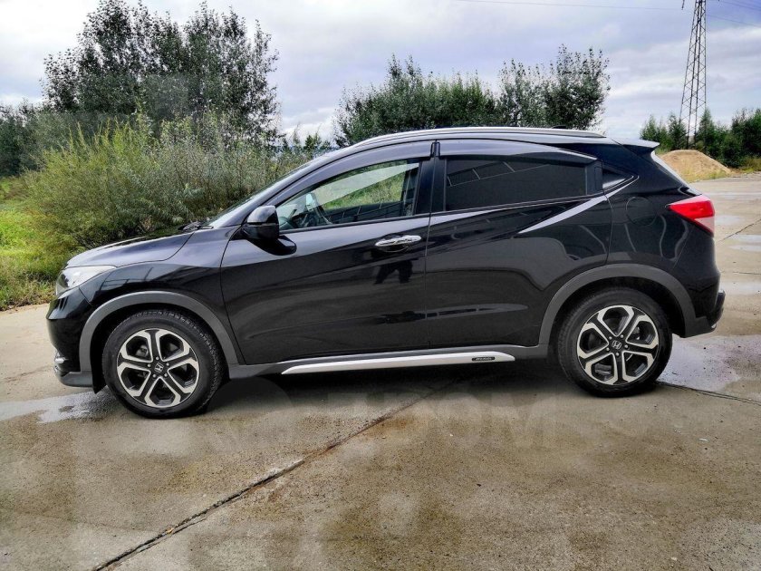 Honda vezel черный