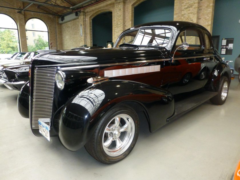 Старинные автомобили