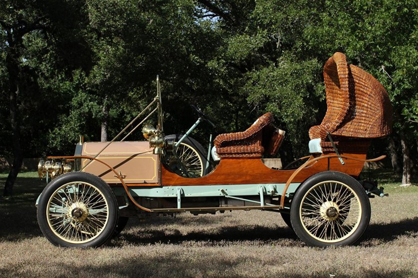 Старинные автомобили
