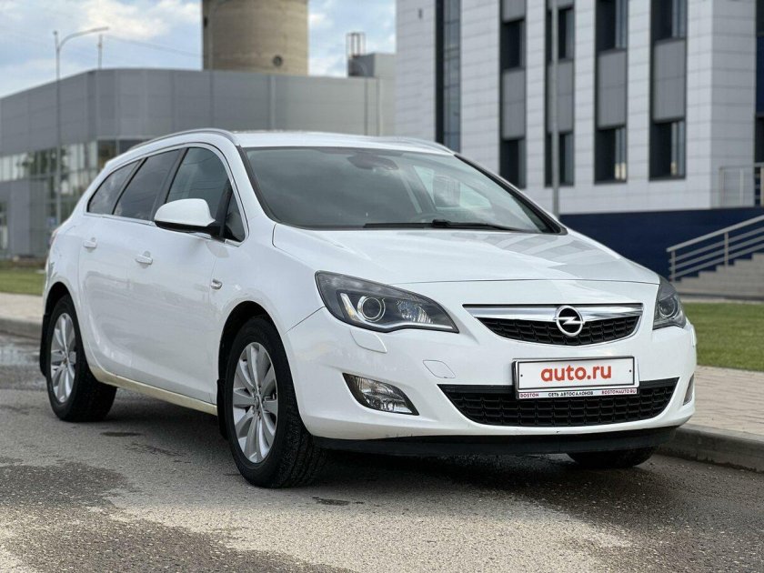 Опель Астра белый 2003