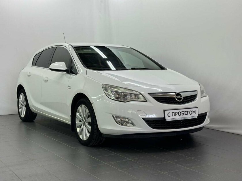Opel astra 2011