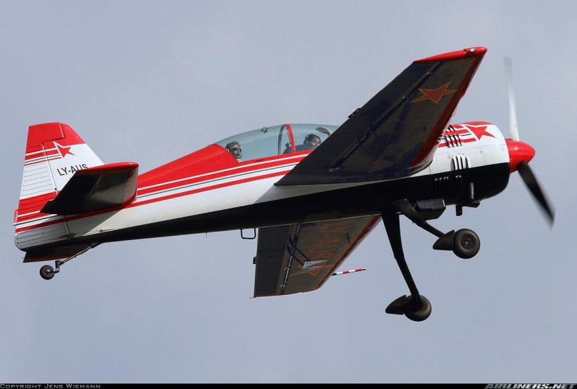 Пилотажные як 54