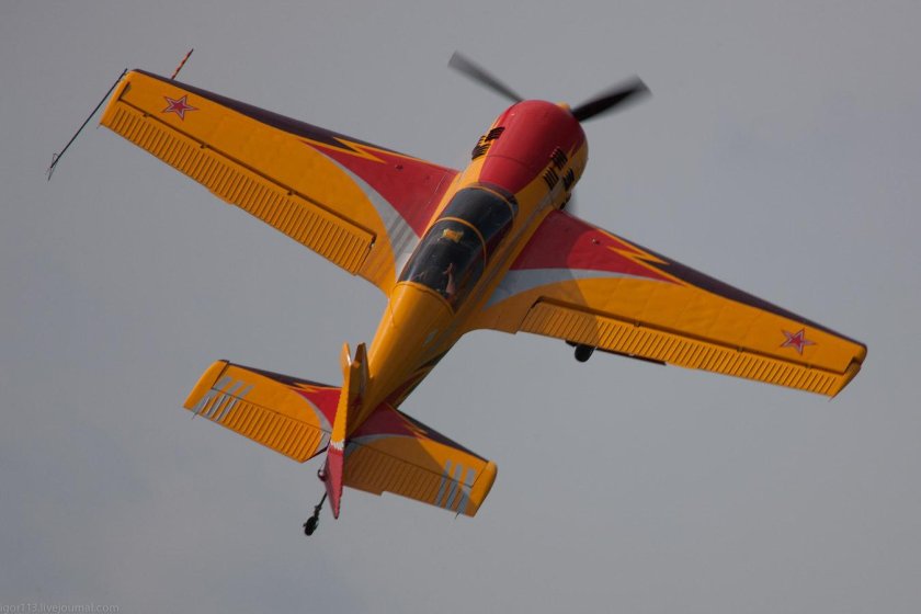 Yak 54
