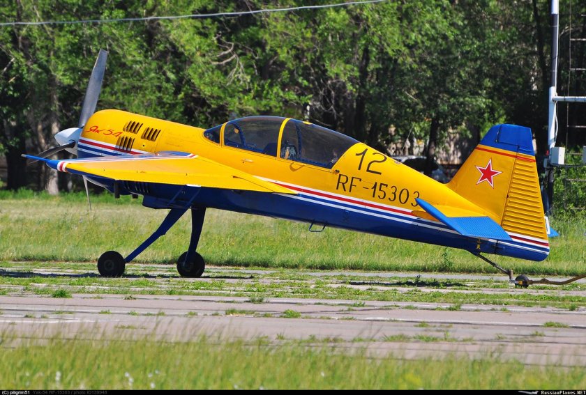 Yak 54