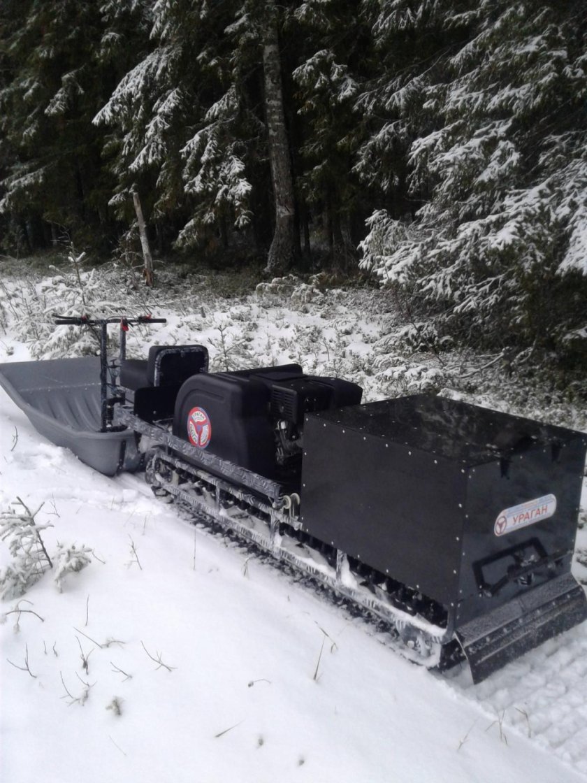 Мотобуксировщик ураган Тайга 2000