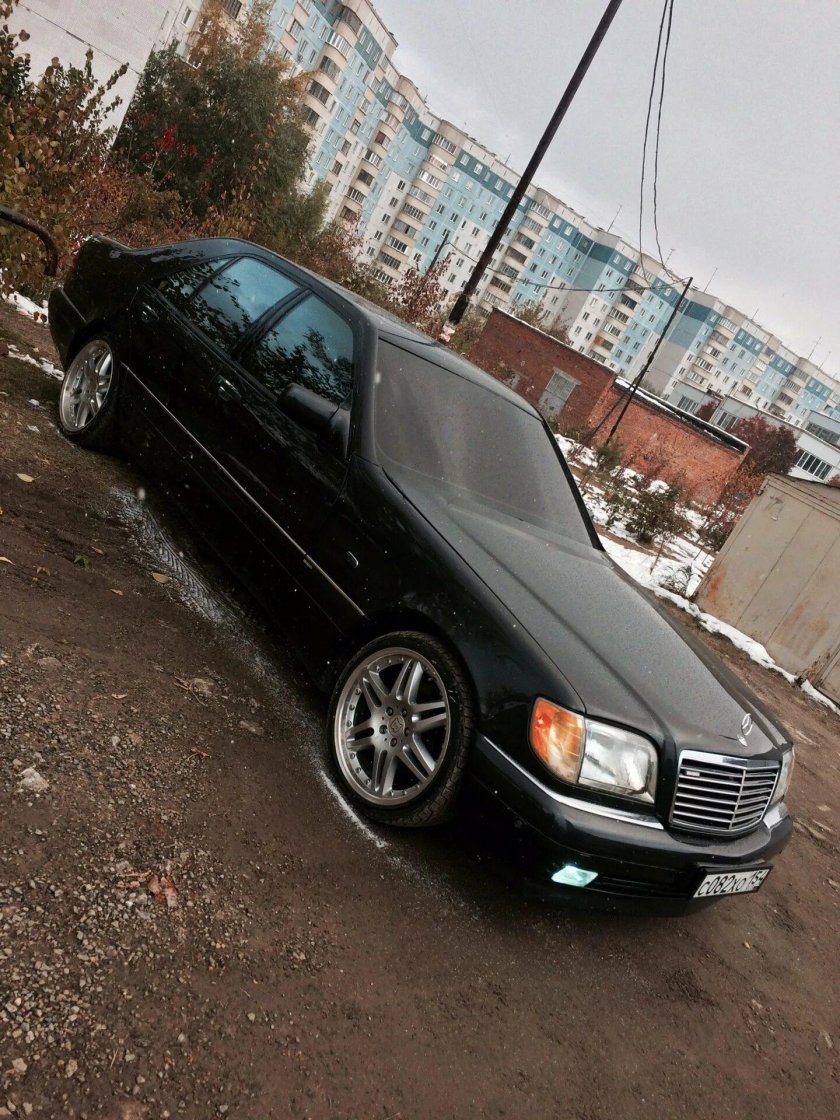 Mercedes-Benz w140