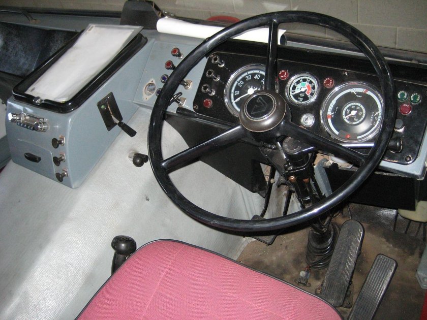 Volvo f88 салон