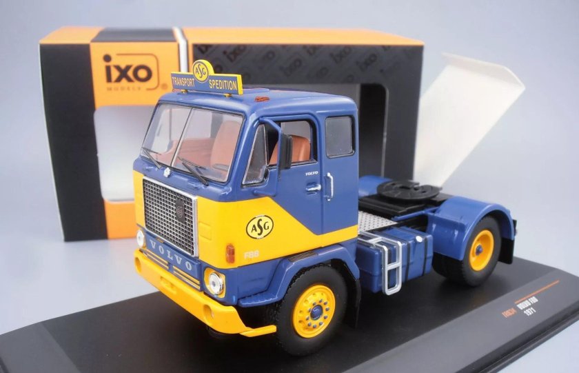 IXO 1 43 Грузовики Volvo