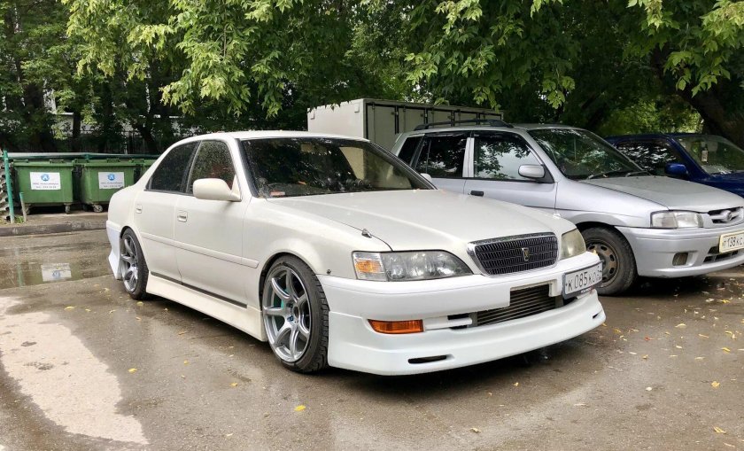 Toyota Креста 100