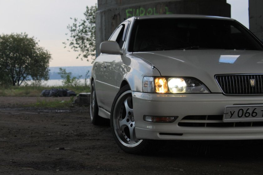 Toyota Cresta jzx100