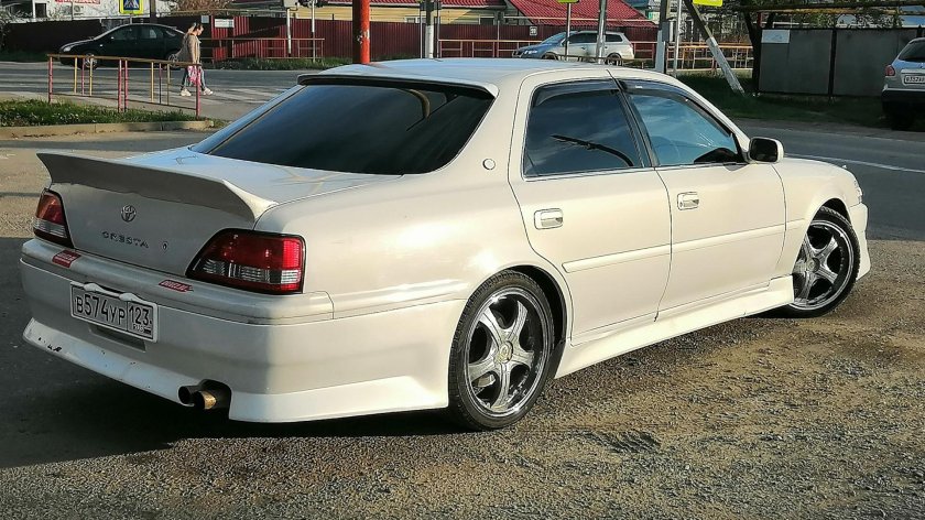 Toyota Cresta 2000