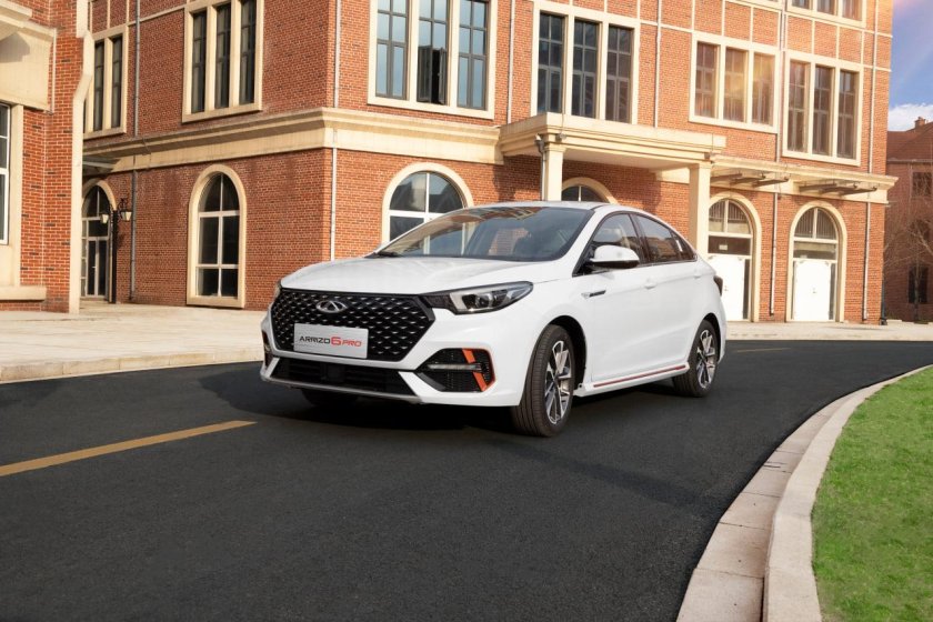 Омода седан 2023 s5