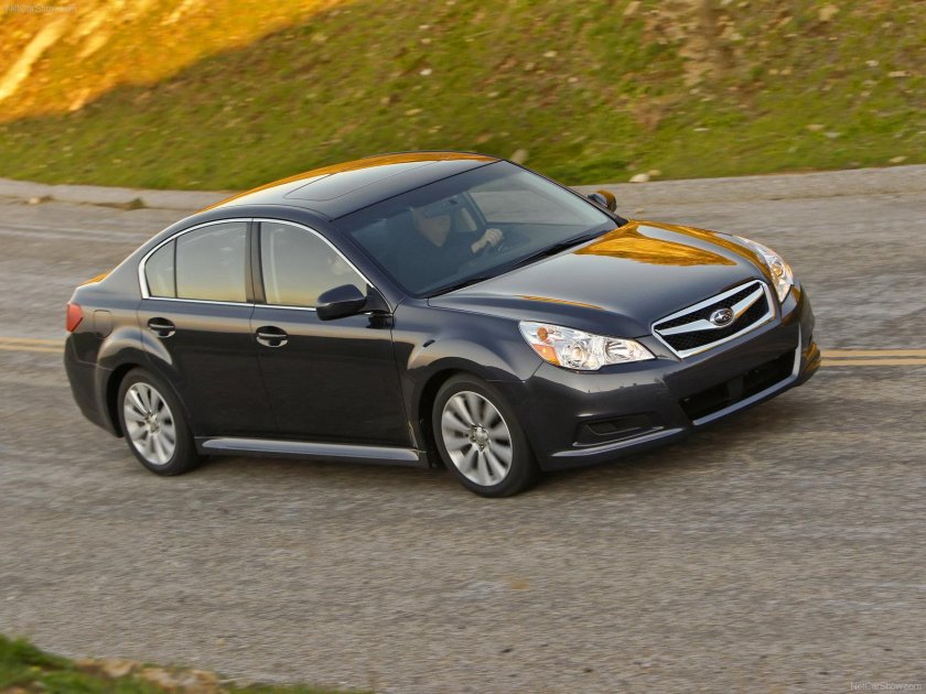 Subaru Legacy 2010 седан