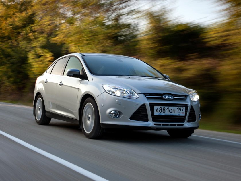 Ford Focus 2010 седан