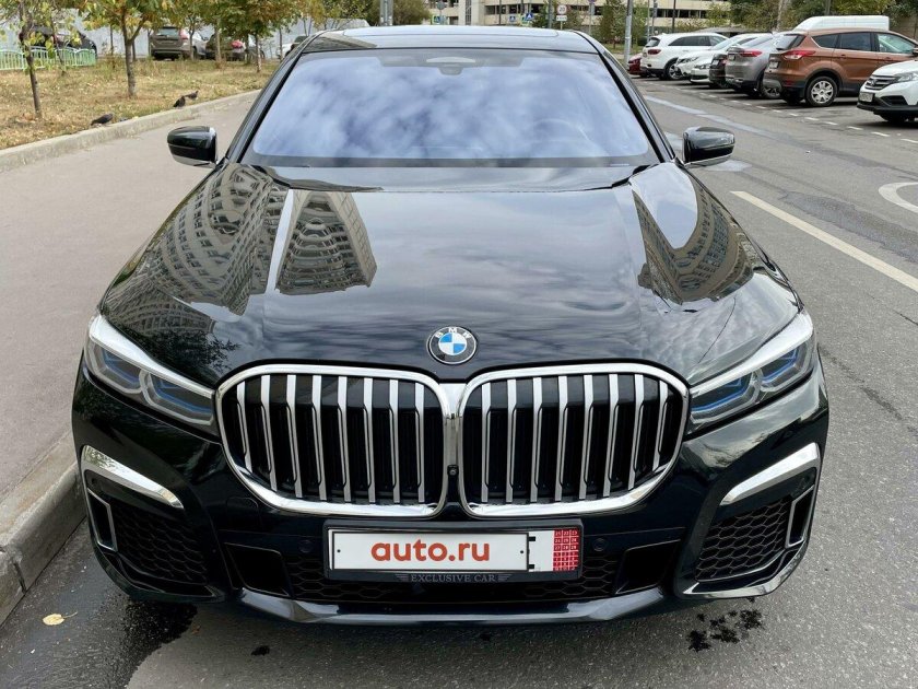 Бмв 7 серии 2019