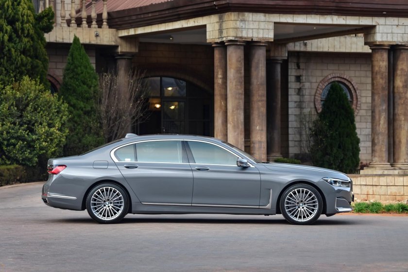 BMW 750li 2019