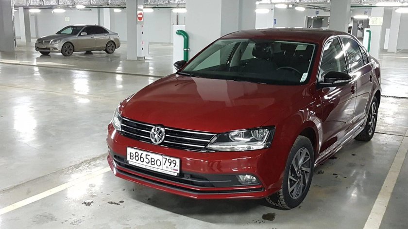 Jetta 6 красная