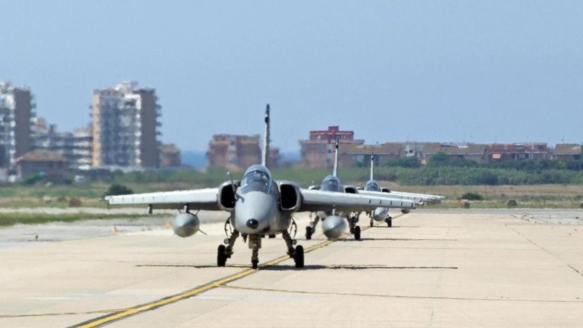 Акротири авиабаза