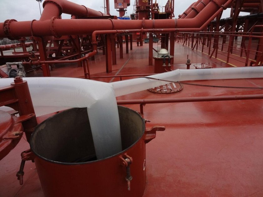 Манифольд на танкере