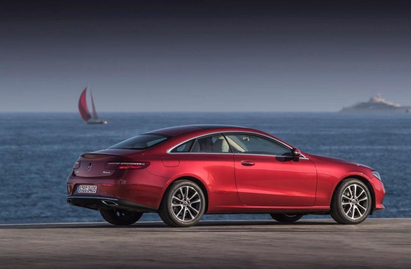 Mercedes Benz e220d 4 matic