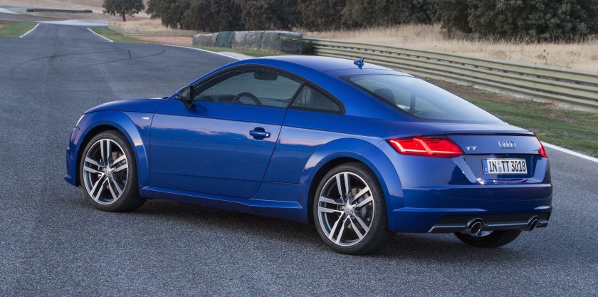 Ауди ТТ 2015