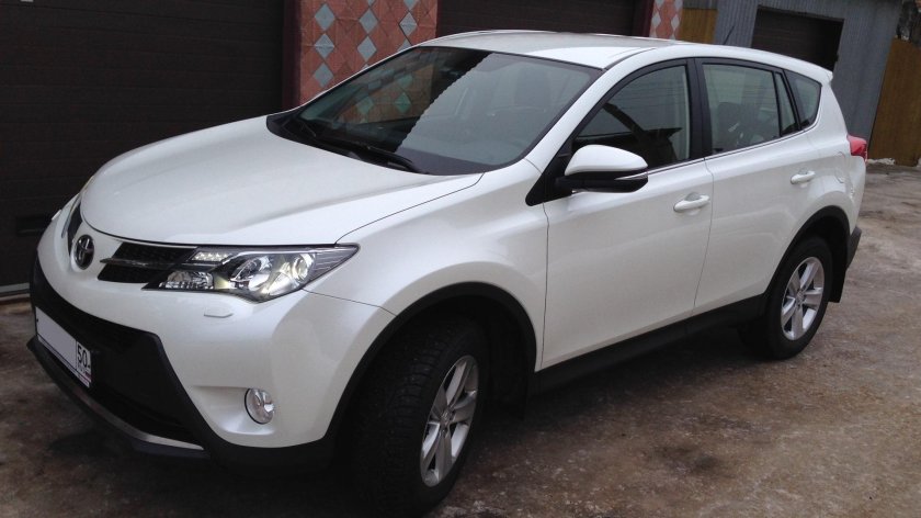 Тойота рав 4 белая