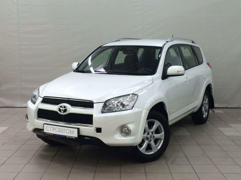 Toyota rav4 белая