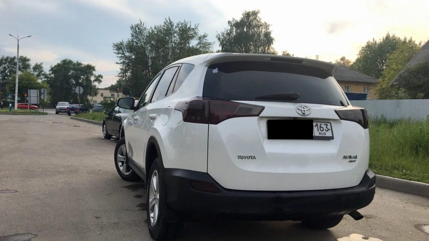 Тойота рав 4 белая с черной крышей
