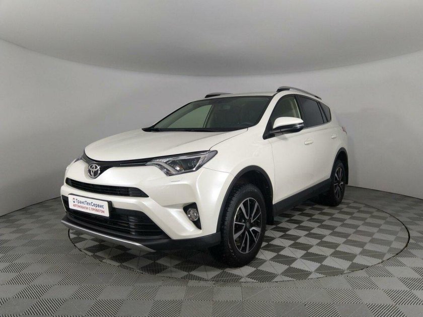 Тойота рав 4 2018