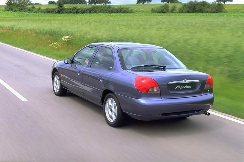 Ford Mondeo 2 седан