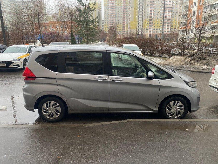 Honda freed 2008 2016