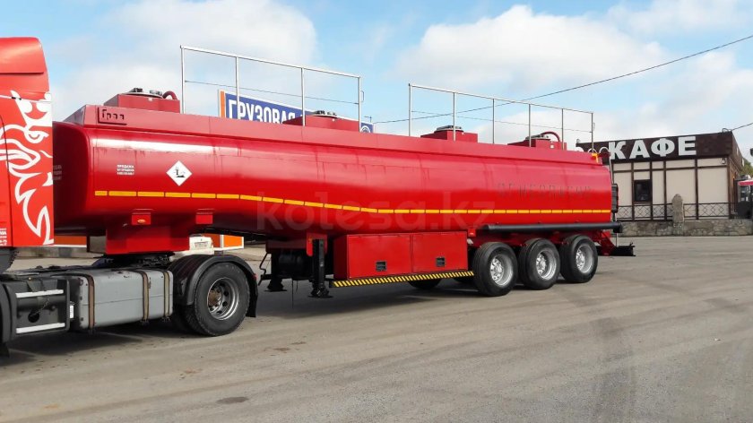 Полуприцеп бензовоз граз