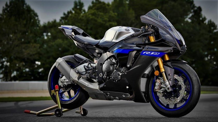 Шоссейный мотоцикл ямаха